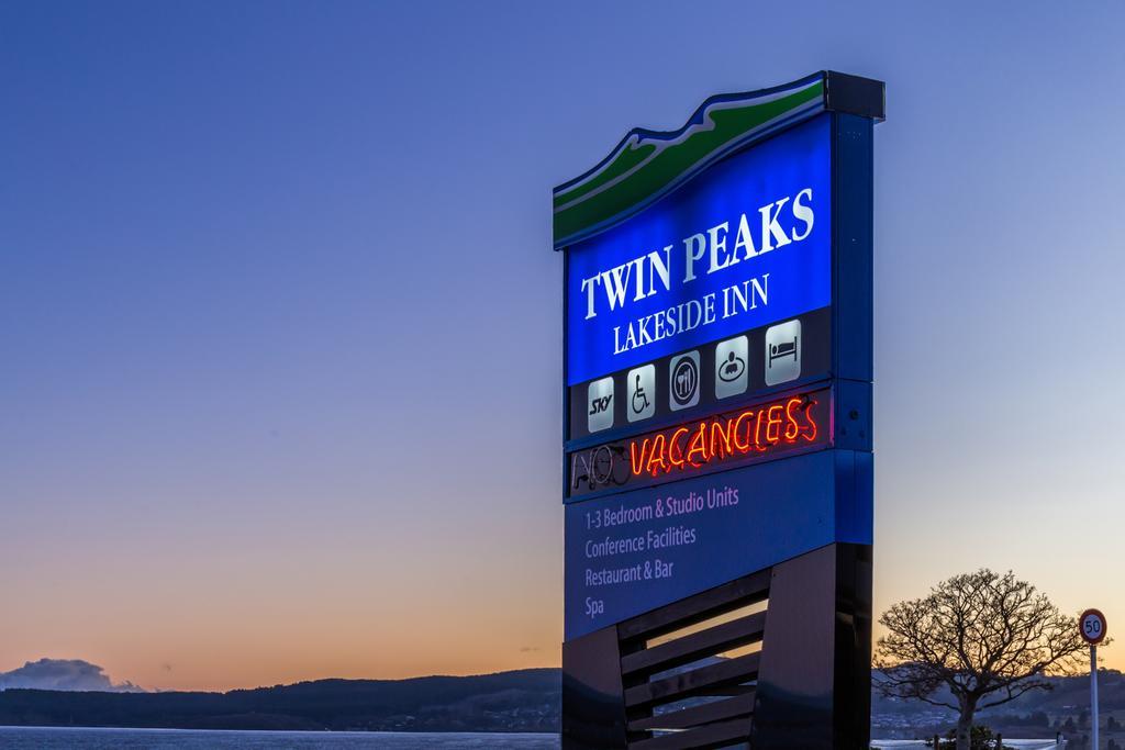 Twin Peaks Lakeside Inn Taupo Exterior photo